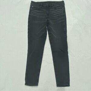 American Eagle  Super High-Rise jeans size14